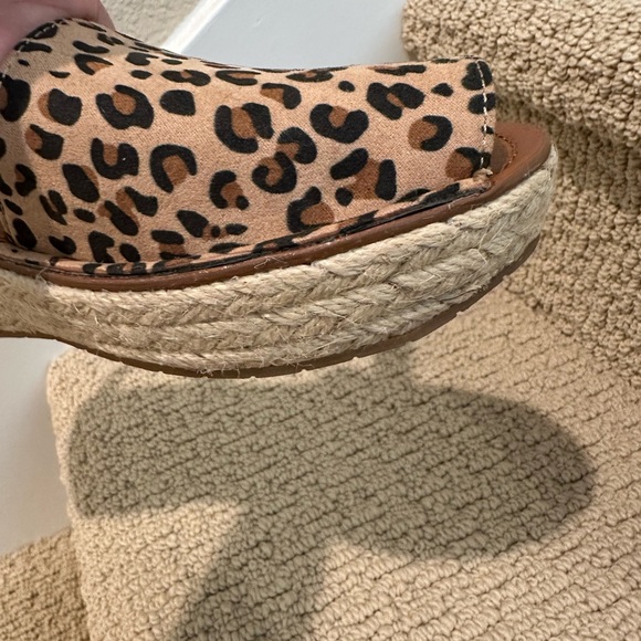 ππΎπ NWOT Super cute Kenneth Cole Reaction leopard espadrilles. Never worn! - Picture 7 of 11